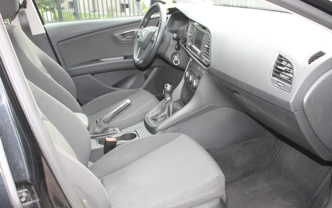 Seat Leon cena 32990 przebieg: 93500, rok produkcji 2013 z Orzesze małe 137